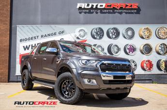 FORD RANGER CRUSH GLOSS BLACK DOUBLE DARK TINT